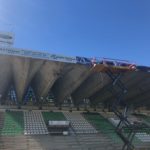 La publicidad en interior de Estadio del C. P. Cacereño se distribuyó por todo el estadio mediante vallas fijas y lonas de exterior serigrafiadas.